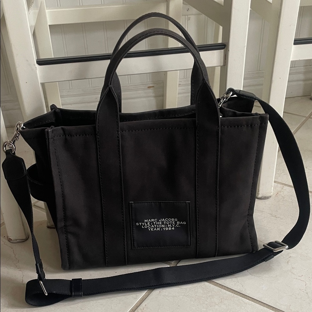 Marc Jacobs Black Canvas 'The Tote Bag' with White Logo - Picture 4 of 12